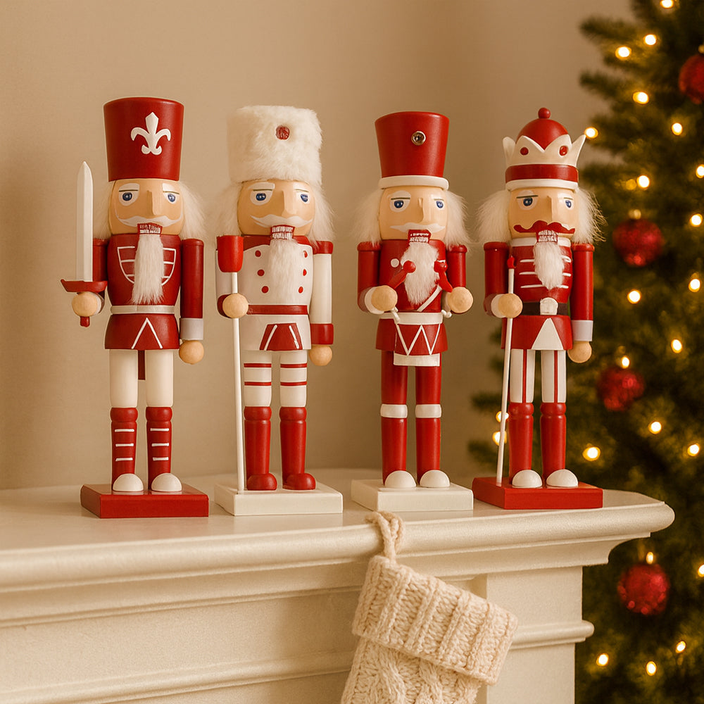 Nøtteknekker-figurer i tre – 24 cm, sett med 4 figurer –