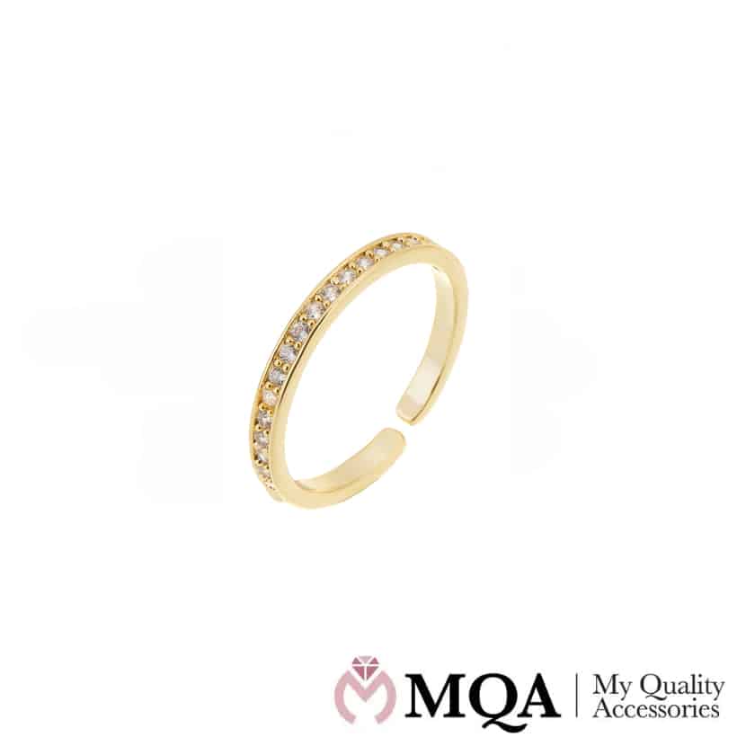 Ring, gullfarget med glitrende glass steiner