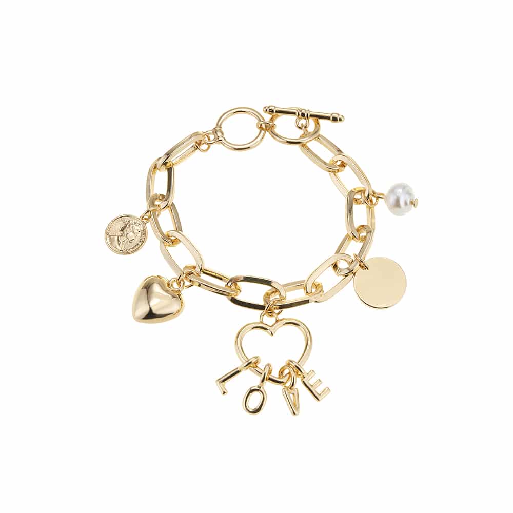 Armbånd med "LOVE"-anheng og søte charms