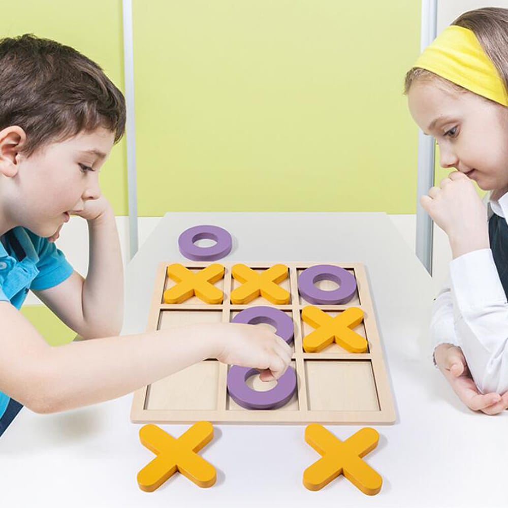 Tic Tac Toe i Tre (30 x 30 cm) - Klassisk Moro i Stor Stil