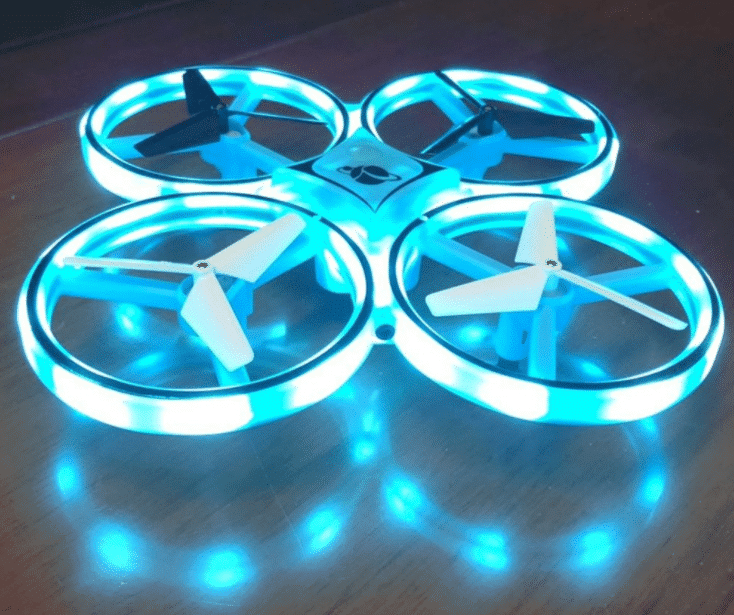Håndstyrt Drone