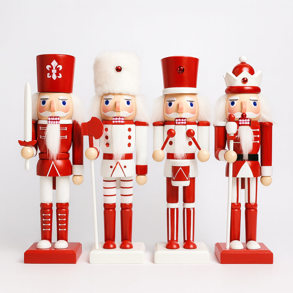 Nøtteknekker-figurer i tre – 24 cm, sett med 4 figurer –