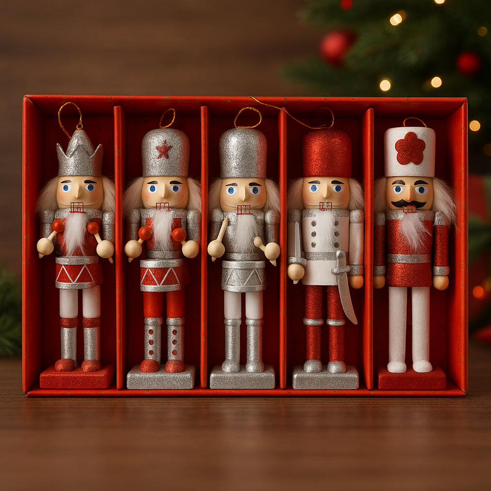 Nøtteknekkerfigurer i Tre - 12,5 cm, sett med 5 figurer -