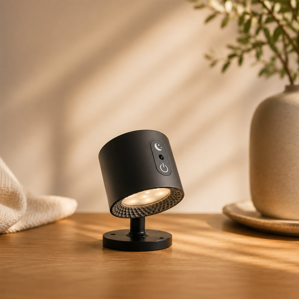 LED-nattlampe 360° roterbar, magnetisk, 3 fargetemperaturer – hvit eller svart