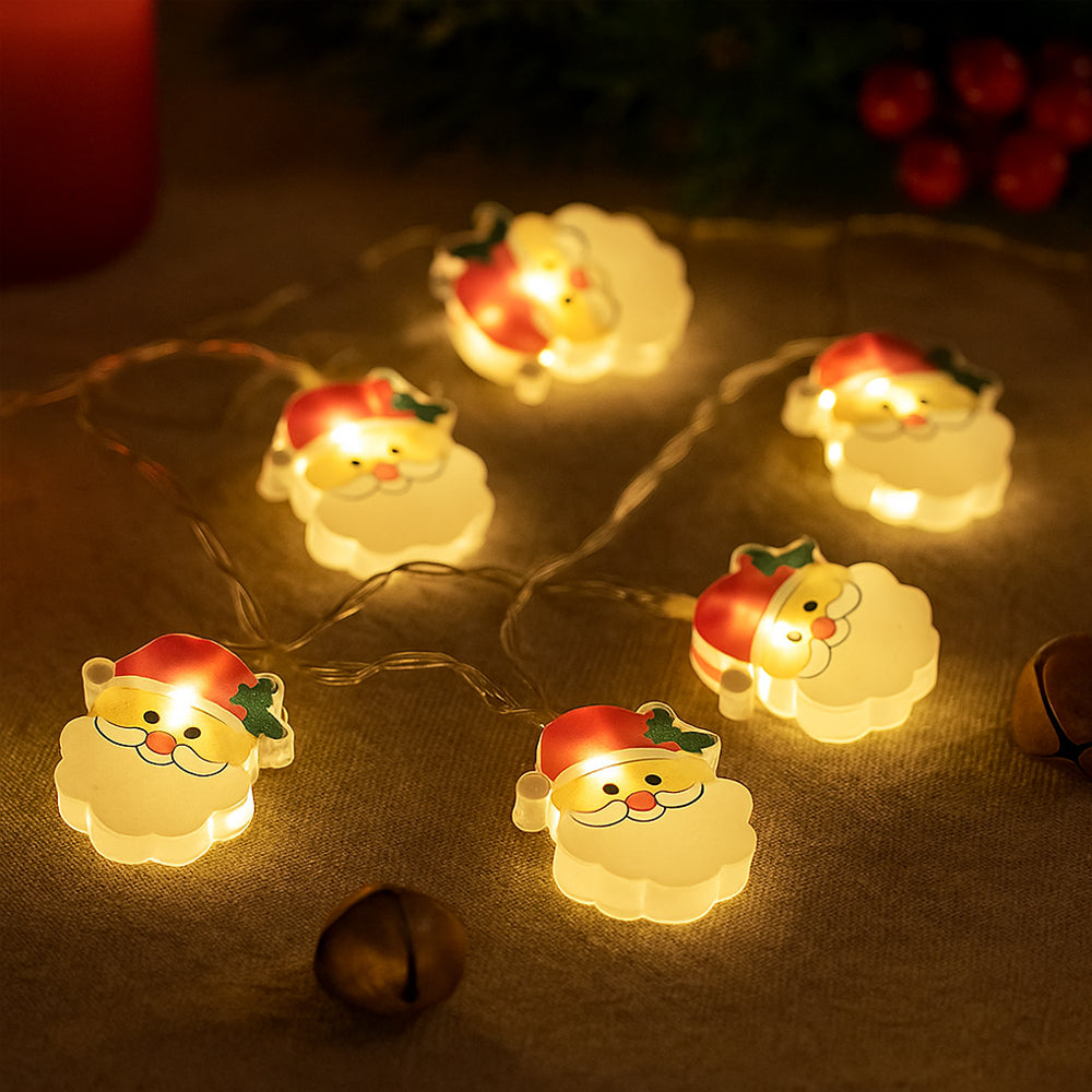 Lyskjede 2 Meter med 10 Nisser og gran i hatten - Batteridrevet -