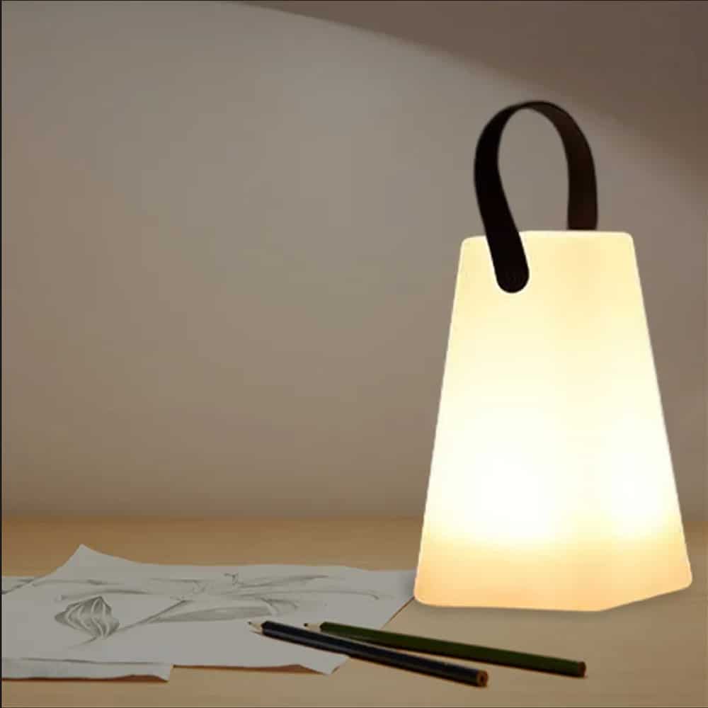 LED-bordlampe med hank – firkantet eller oval – RGB-fargeskift
