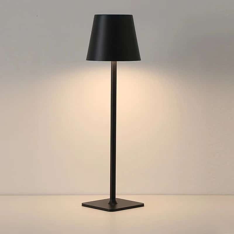 LED-bordlampe med touch og oppladbar funksjon