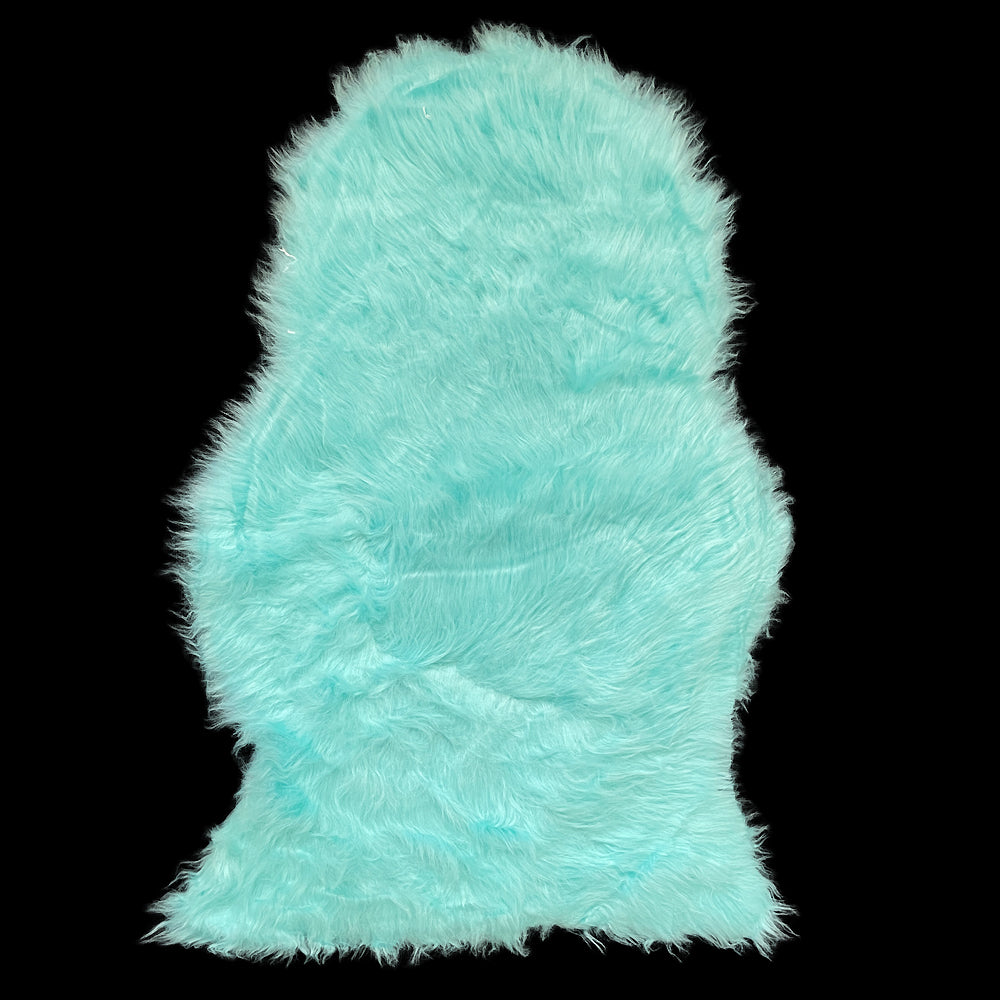 Myke, fargerike faux fur-minitepper