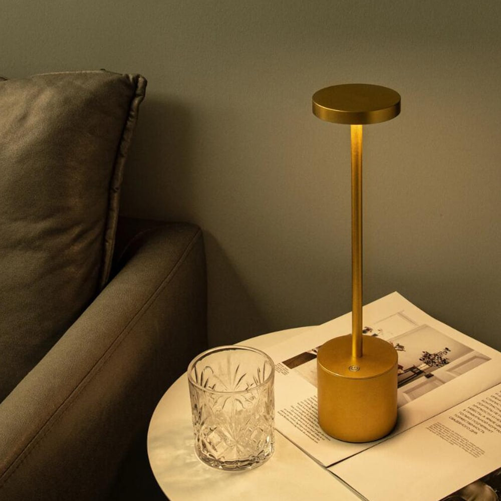 LED Bordlampe – Moderne og Minimalistisk