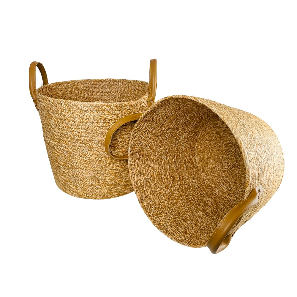 Flettede kurver 3 stk. i sjøgress med kunstlærhåndtak (diameter 31, 28 og 25 cm)
