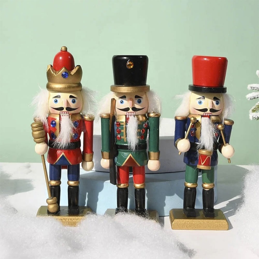 Nøtteknekkerfigurer i Tre - 15 cm, sett med 3 figurer -