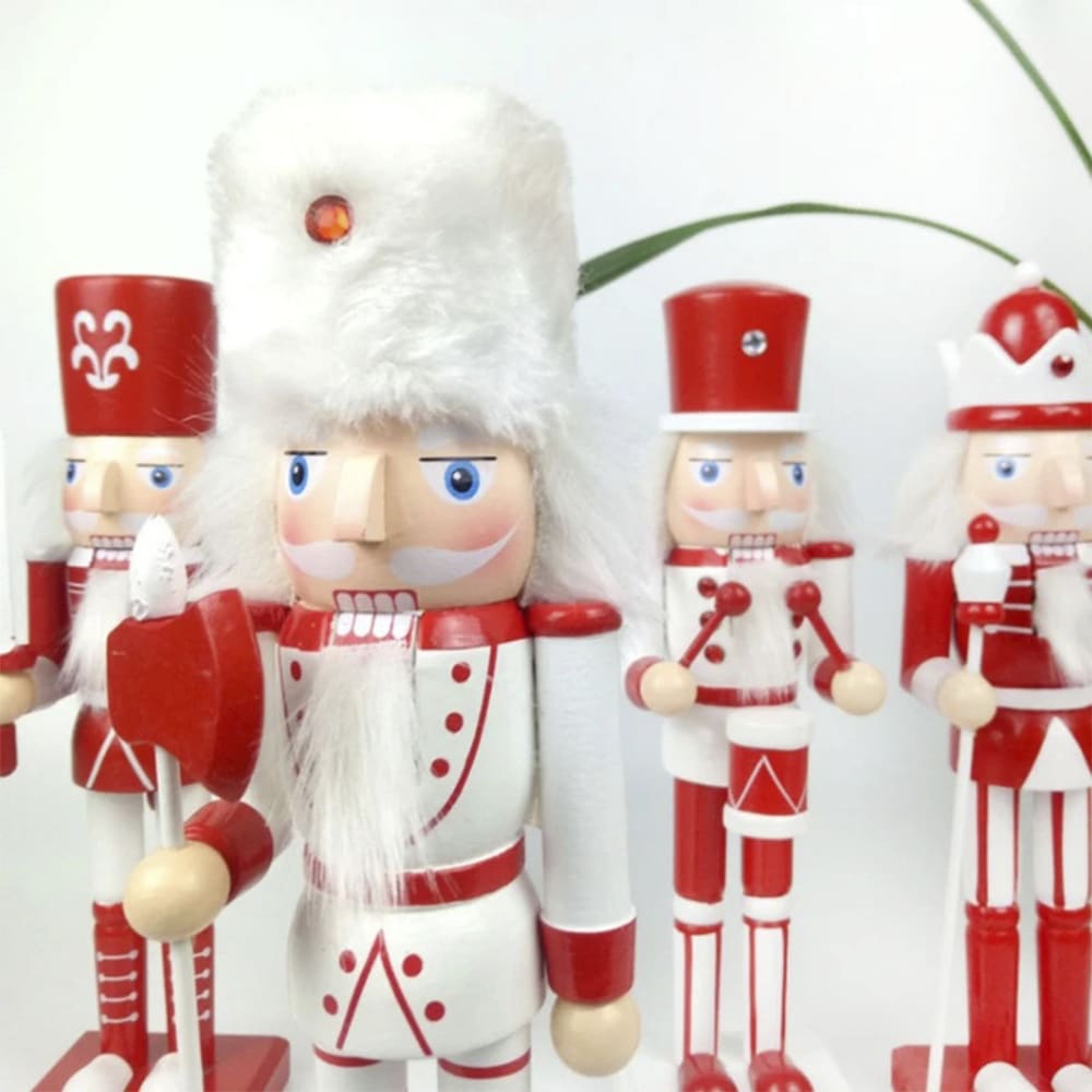 Nøtteknekkerfigurer i Tre - 24 cm, sett med 4 figurer -