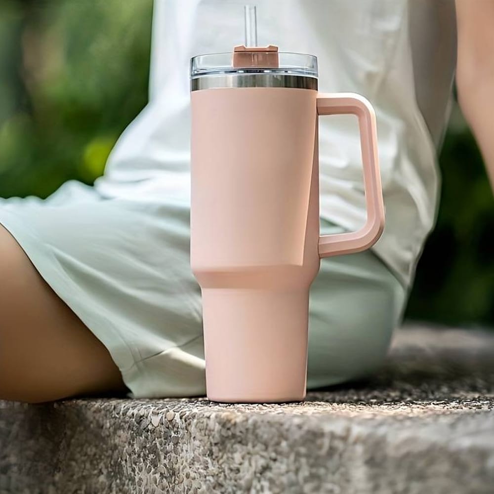 Tumbler termokopp 1200 ml med håndtak, lokk og sugerør