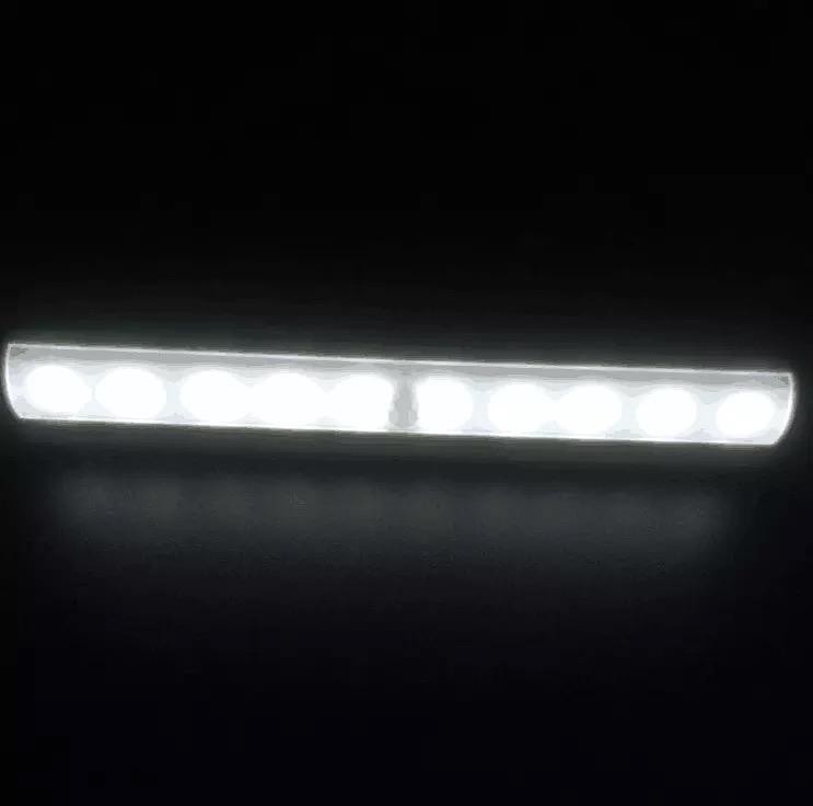 LED-lampe med bevægelsescensor (nem installation)