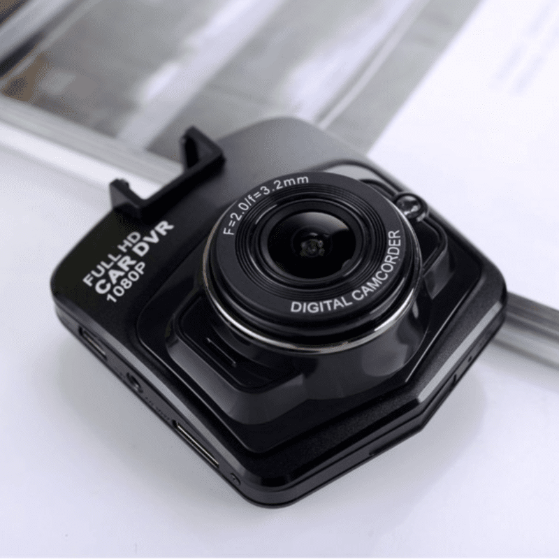 DashCam dashboardkamera –  bilkameraet som filmer mens du kjører bil